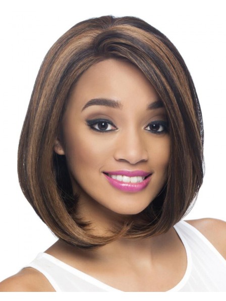Chic Bob Wig With A Lace Front And Sleek Collar-Length Layers