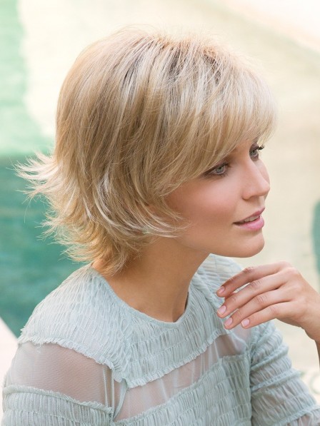 Short layered Synthetic Blonde Wig