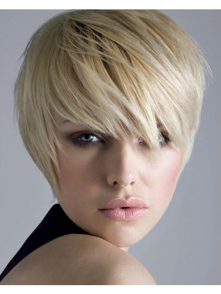 Cropped Length Straight Hair Wig With Fringe